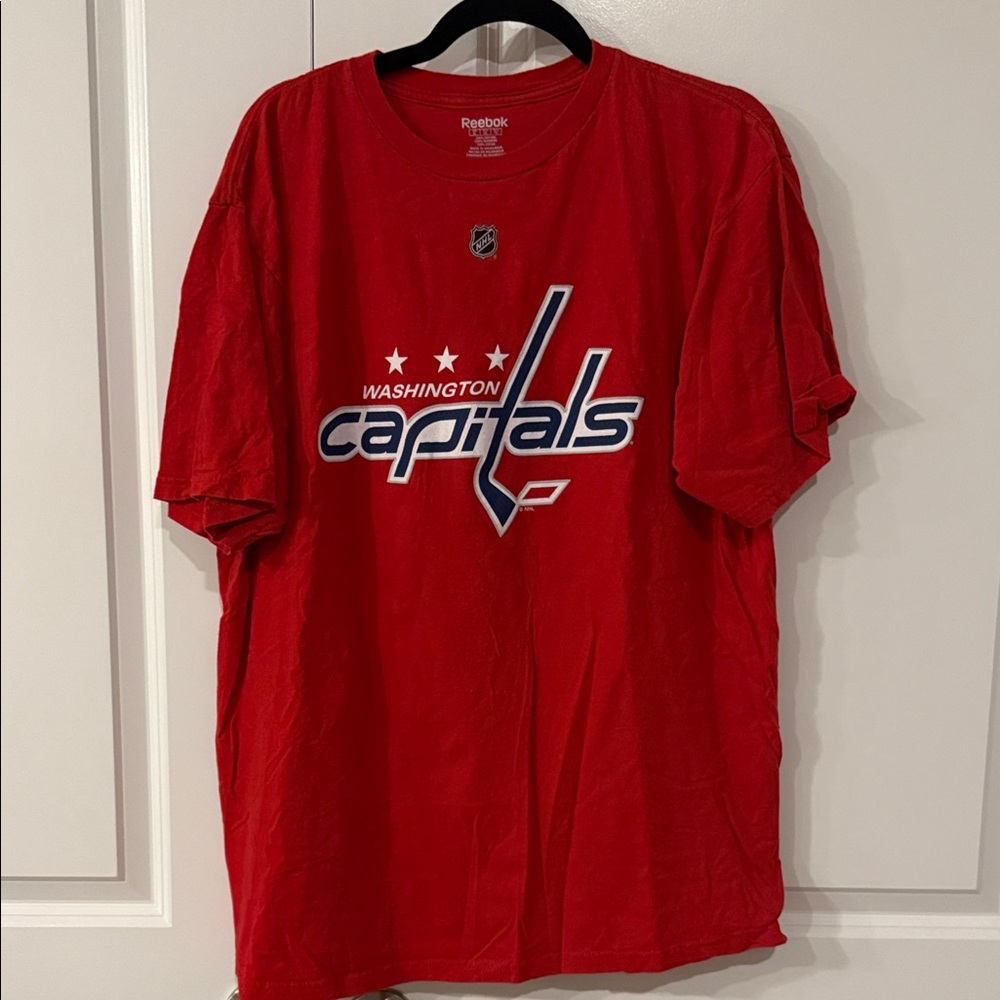 Lightly worn Reebok Washington Capitals Backstrom tee size XL